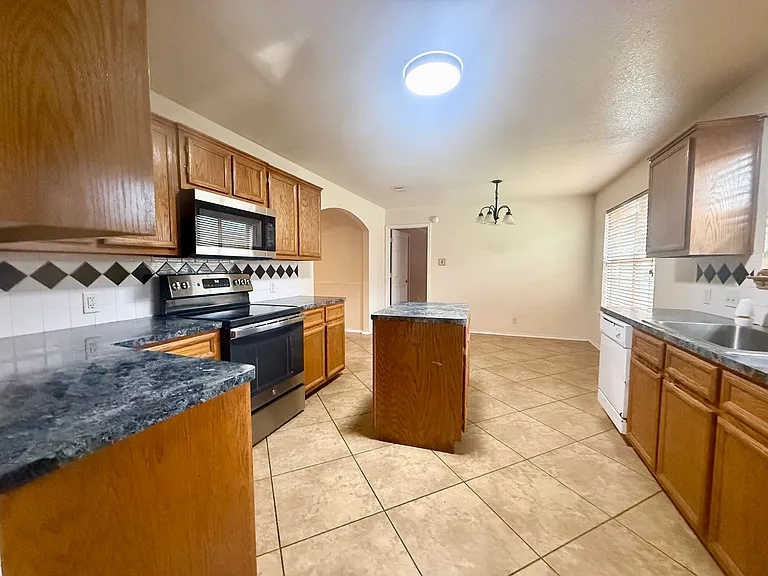 4006 Frigate Dr — Photo 44