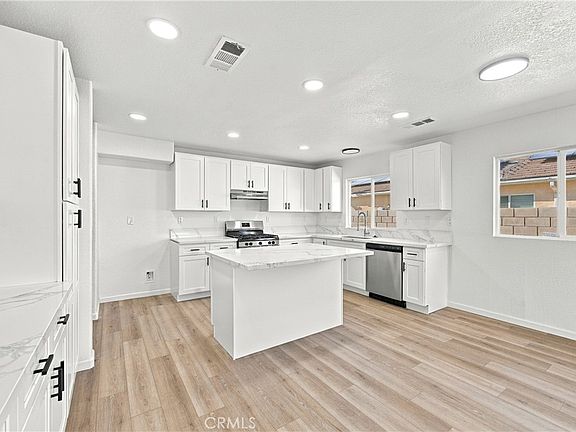 4th image of 45344 Mays Ct