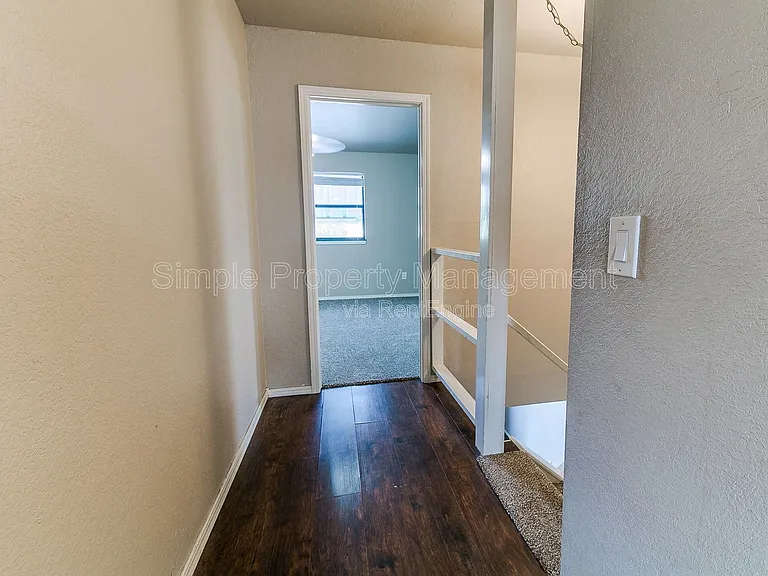 10607 N Macarthur Blvd — Photo 12