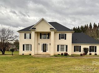 307 Cross Creek Dr, Cherryville, NC 28021