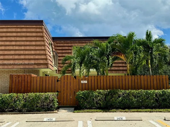 2821 28th Ct #2821, Jupiter, FL 33477