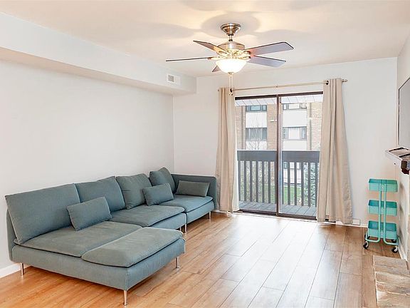 2nd image of 123 W Woodbine Ave APT H
