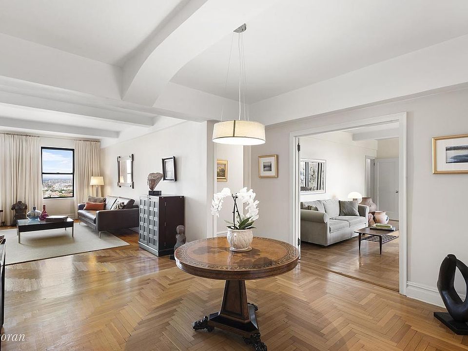 1st image of 135 Eastern Pkwy APT 15K