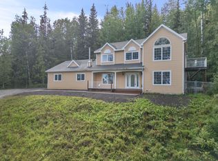 621 Derbyshire Dr, Fairbanks, AK 99709