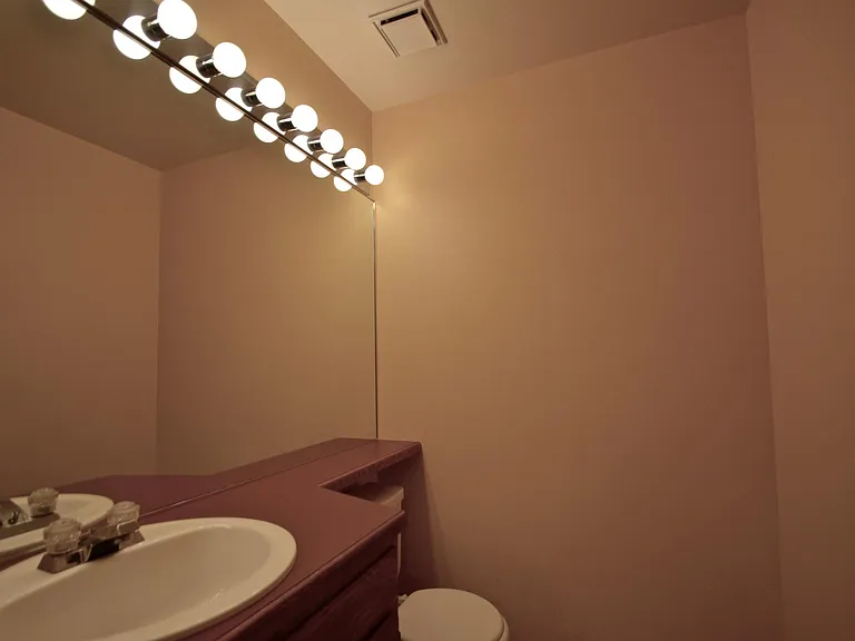 Main level 1/2 bath.