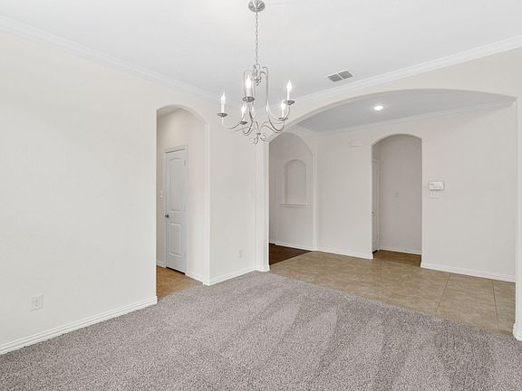 4th image of 1705 Medina Ln
