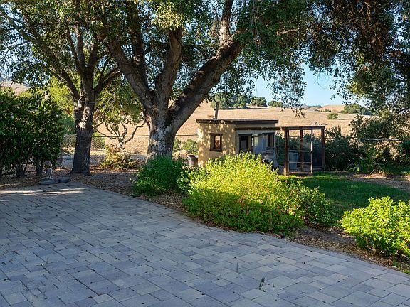 4th image of 325 Camino San Carlos