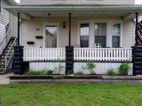 911 Langlois Ave, Windsor, ON N9A 2H2