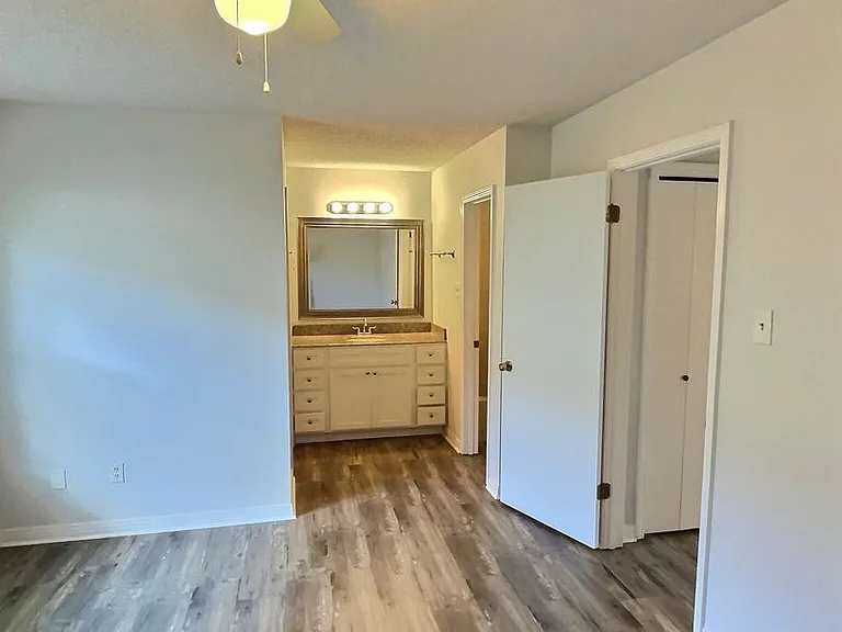 875 Laurelwood Dr — Photo 11