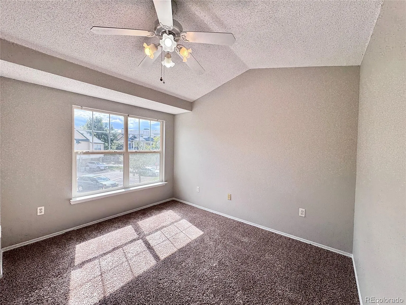 2 bed, 2.0 bath, 1224 sqft, $2,272 — Photo 4