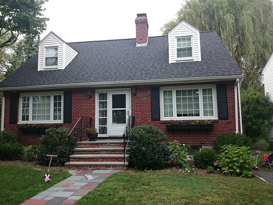 1st image of 92 Lasell St