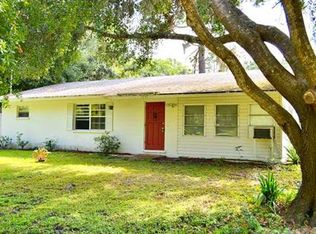 1215 Hagle Park Rd, Bradenton, FL 34212