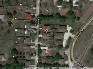 505A Maple St, Aubrey, TX 76227