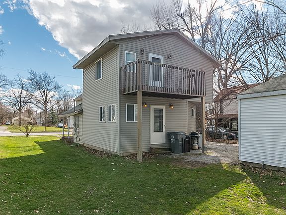 3rd image of 1416 W Elm St