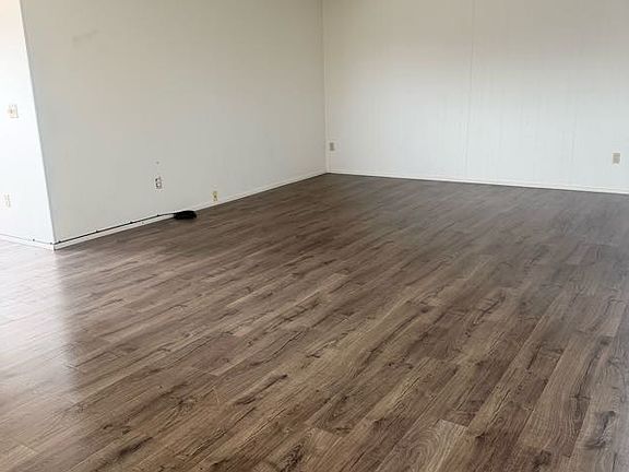 2nd image of 301 Budd Ave #C