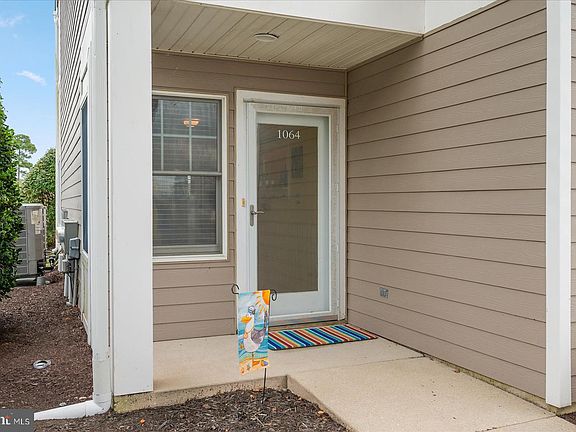 4th image of 38240 Lookout Ln APT 1064