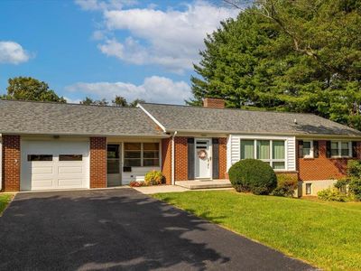 1004 Kentwood Dr, Blacksburg, VA, 24060