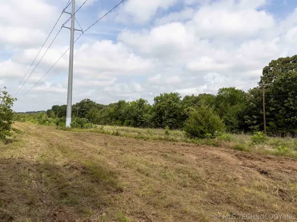 15 E 1180th Rd, Okemah, OK 74859