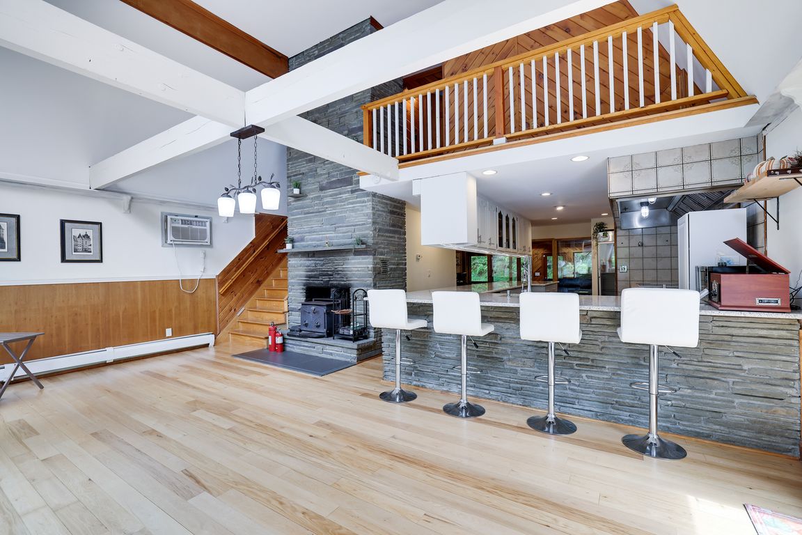 next background image