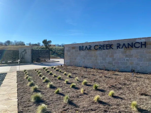 2032 Hidden Bluff Dr, Aledo, TX 76008