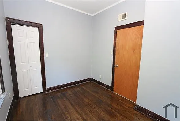 8620 S Marquette Ave #1R — Photo 9
