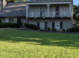 4401 Grandview Rd, Kansas City, MO 64137