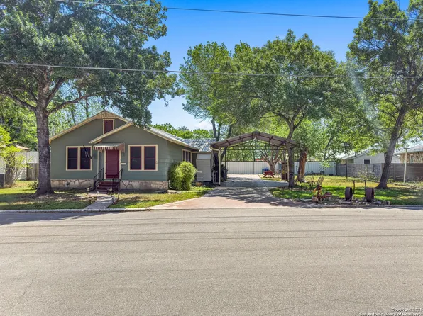 1175 W Coll, New Braunfels, TX 78130