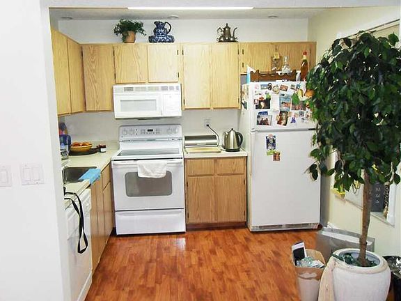 5th image of 9841 NW 3rd St #8