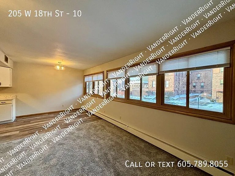 Carriage Hills Apartments — Photo 25