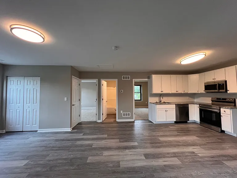 5477 Mauser St #D — Photo 6