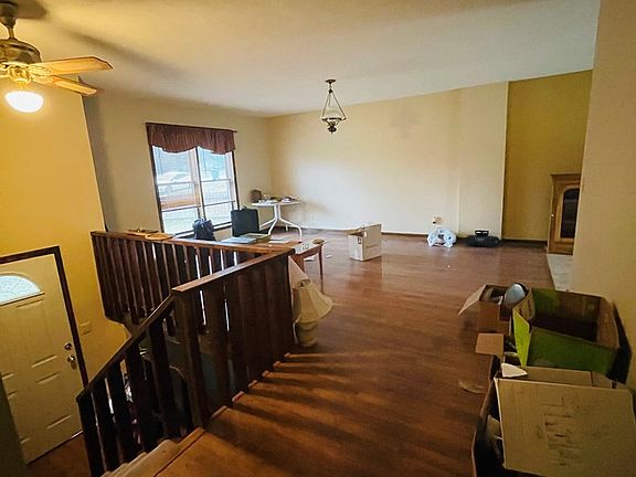 4th image of 1606 Theresa Ln