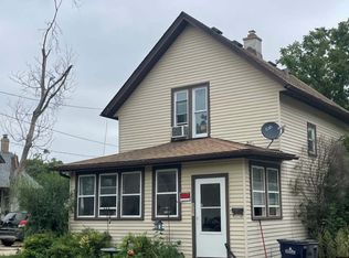 325 Vandalia St #N, Elgin, IL 60123