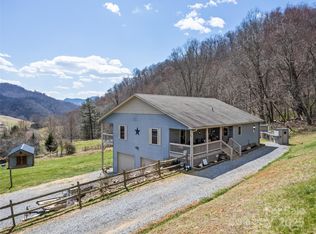 153 Trinity Dr, Clyde, NC 28721