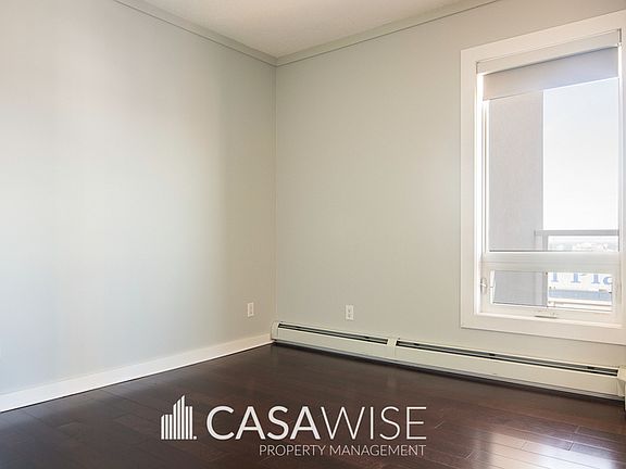 5th image of 10152 104th St NW #2001