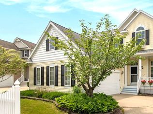 88 Champlain Blvd, Howell, MI 48843