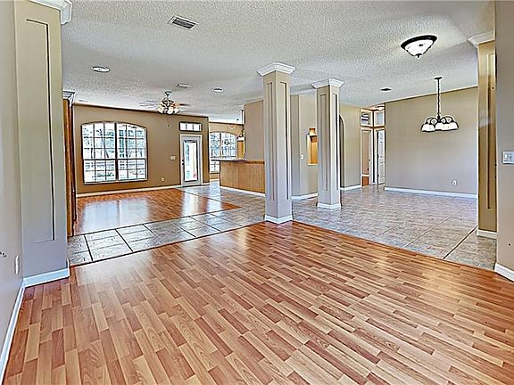 4th image of 3270 Saint James Ave