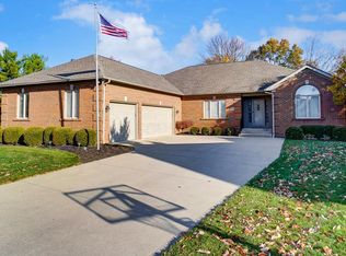 2046 Gingerwood Ct, Grove City, OH 43123