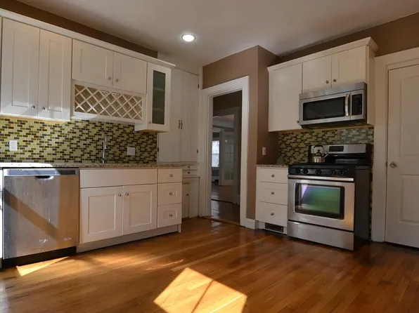 22 Brooks St, Brighton, MA