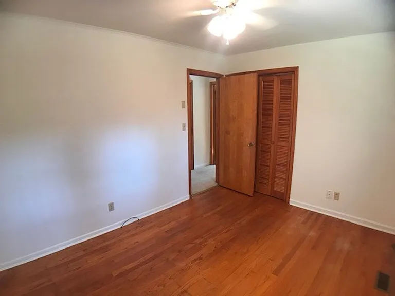 6909 Justice Dr — Photo 17