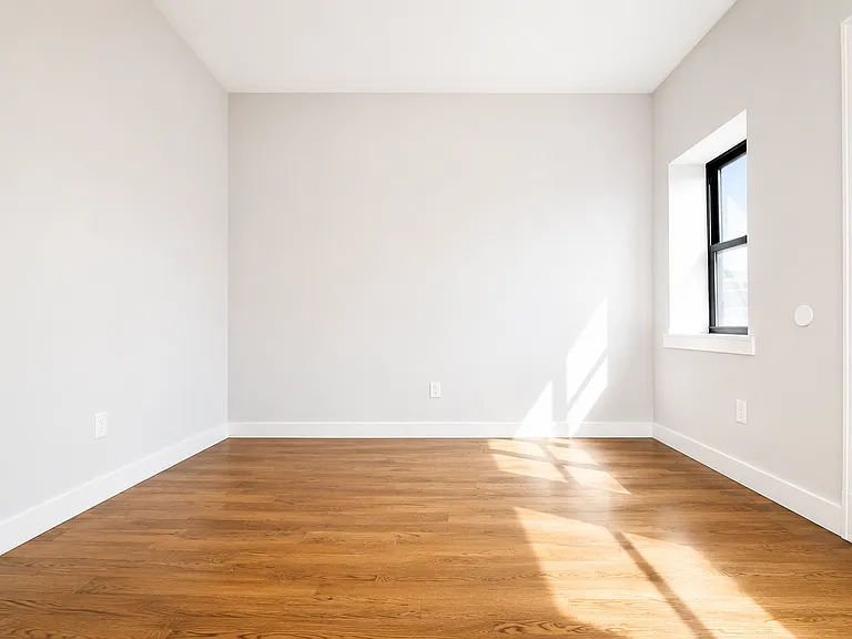 414 Suydam St #4R — Photo 5