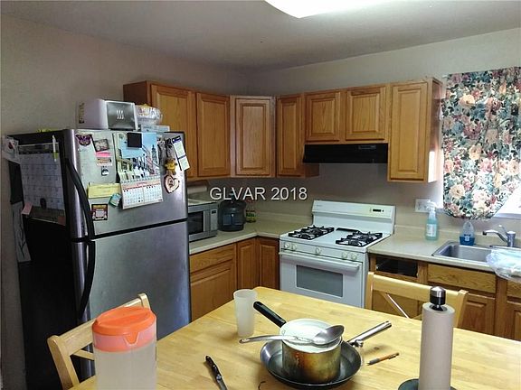 5th image of 1733 Amboy Dr