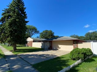 30651 Anne Ct, Roseville, MI