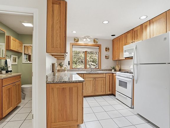 4th image of 26 Valley Rd Unit 26
