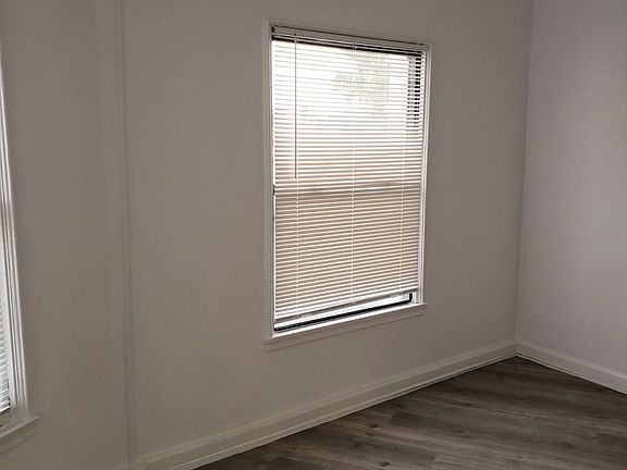 5th image of 601 E Harvard St APT 103