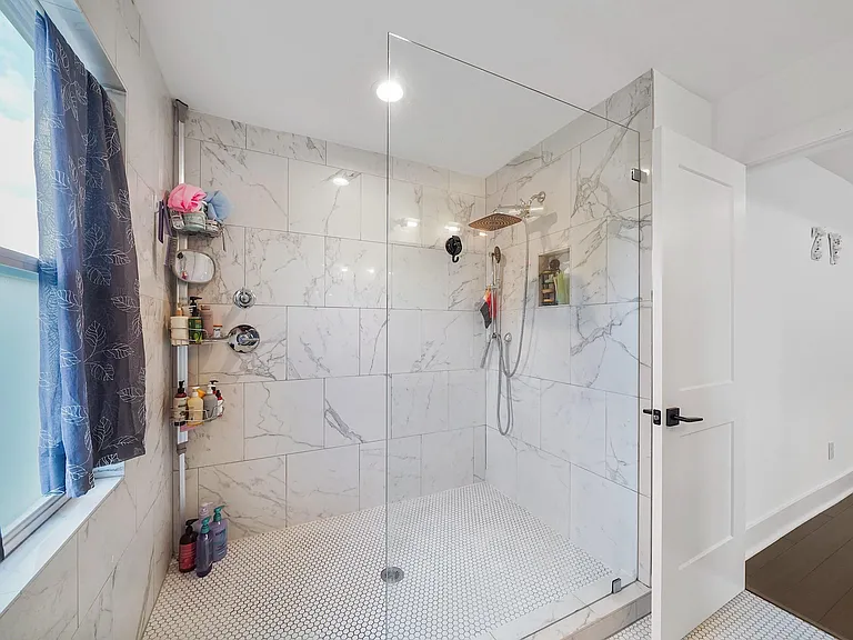 209 Blueberry St — Photo 21