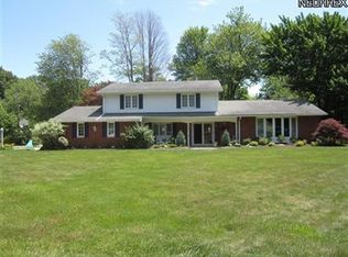 8865 Cranberry Ridge Dr, Broadview Heights, OH 44147
