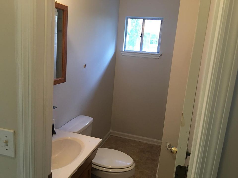 3/4 Bathroom
