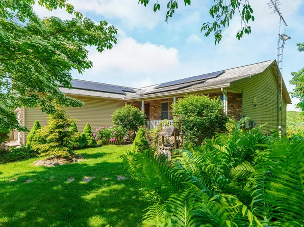 1708 Apple Valley Dr, Howard, OH 43028