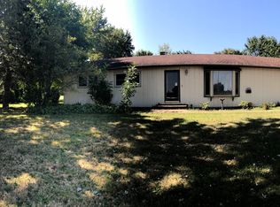 7N191 Nancy Ln, St Charles, IL 60175