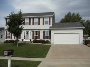 2213 Fox Trail Dr NE, Cedar Rapids, IA 52402